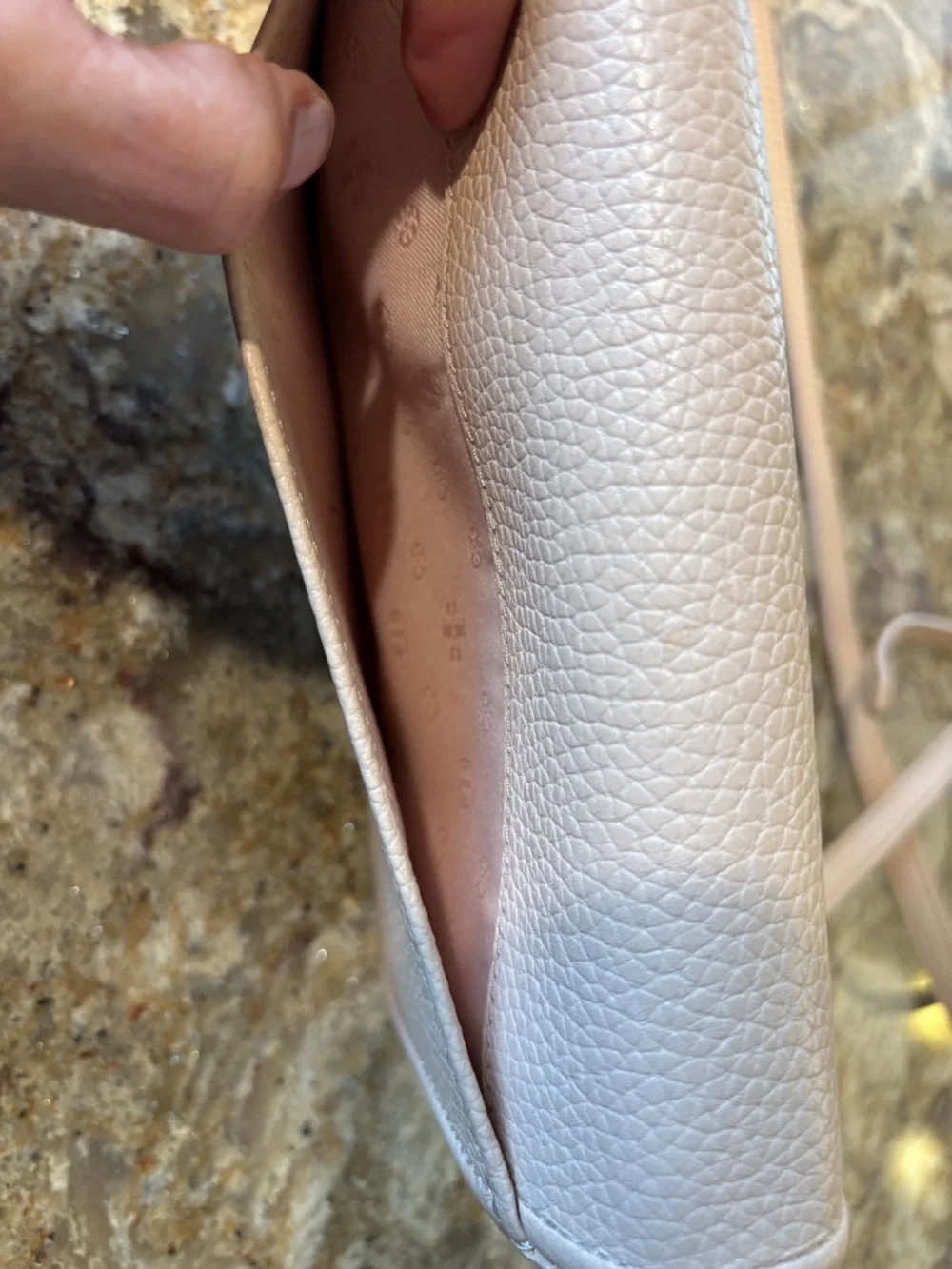 Tory Burch Pebbled Leather Crossbody in Blush - Picture 3 of 8